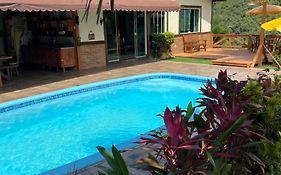 Casa nas montanhas com piscina e vista panorâmica